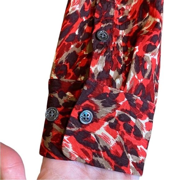 NWT Equipment Femme Red Leopard Viscose Button Down Blouse Top Shirt Size Small - Picture 7 of 11